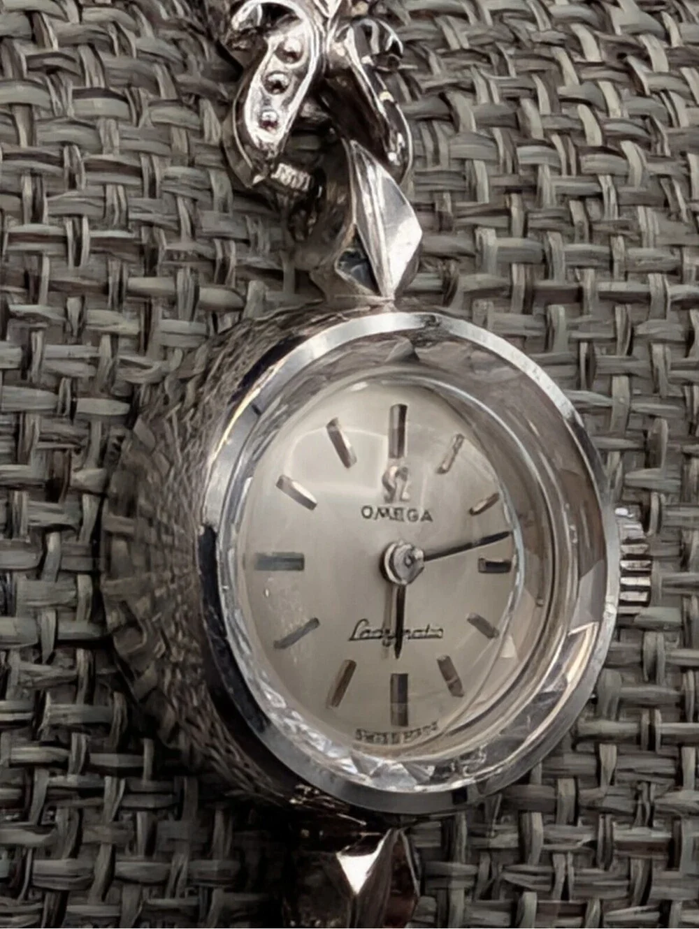 Vintage Omega Ladymatic 14K White Gold Watch Diamond Lugs Speidel Band Runs